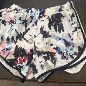 Nike DRI FIT Women's Tempo shorts